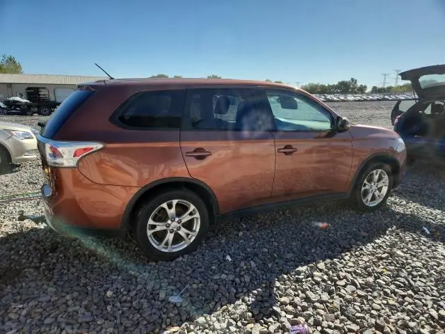 2015 MITSUBISHI OUTLANDER SE