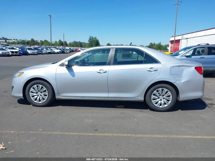 2013 TOYOTA CAMRY LE