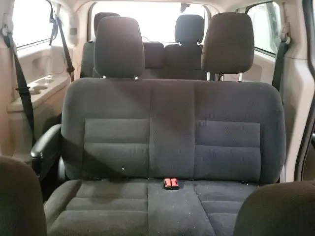 2015 DODGE GRAND CARAVAN SE  