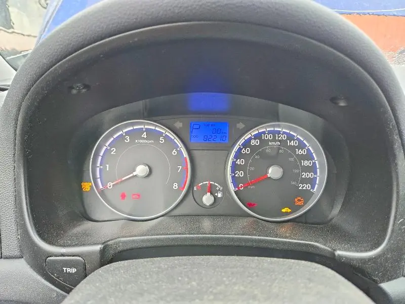 2011 HYUNDAI ACCENT SE  