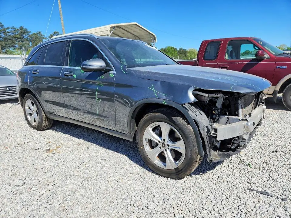 2018 MERCEDES-BENZ GLC 300  