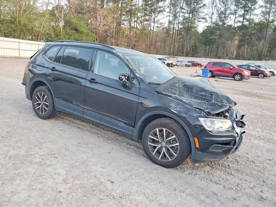 2021 VOLKSWAGEN TIGUAN S  