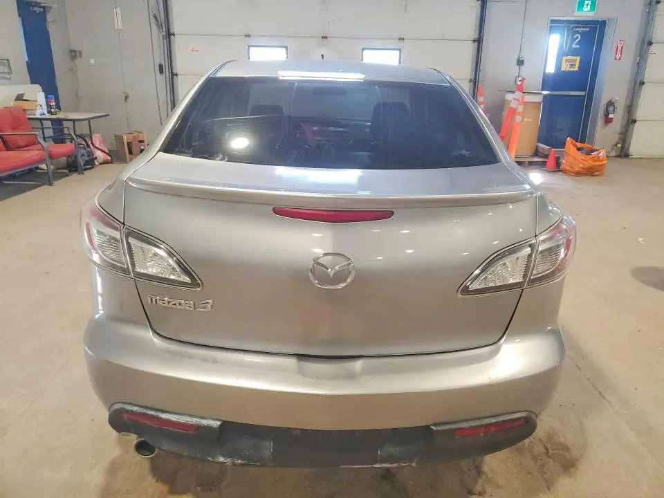 2011 MAZDA 3 I  