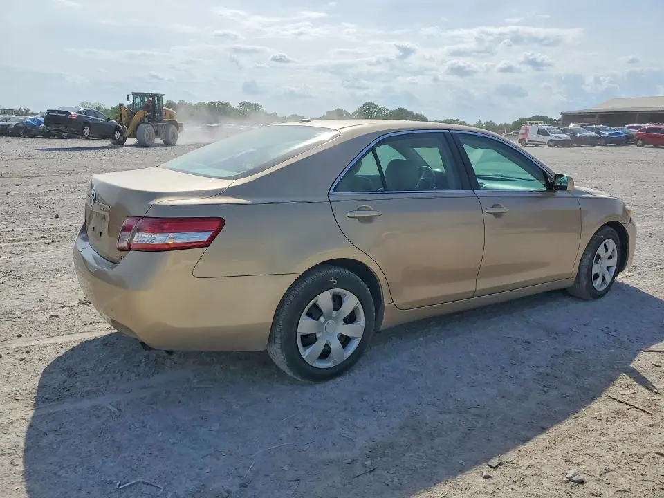 2010 TOYOTA CAMRY LE  