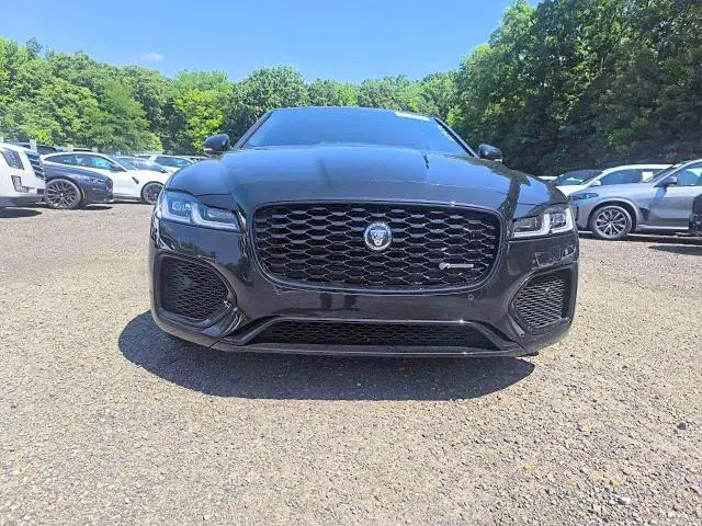 2024 JAGUAR XF R-DYNAMIC SE  