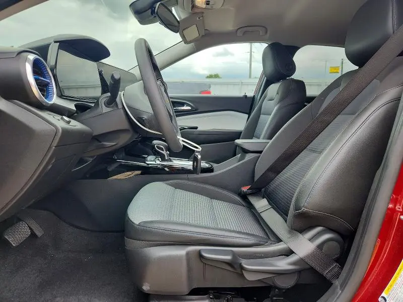 2025 CHEVROLET TRAX 1LT  