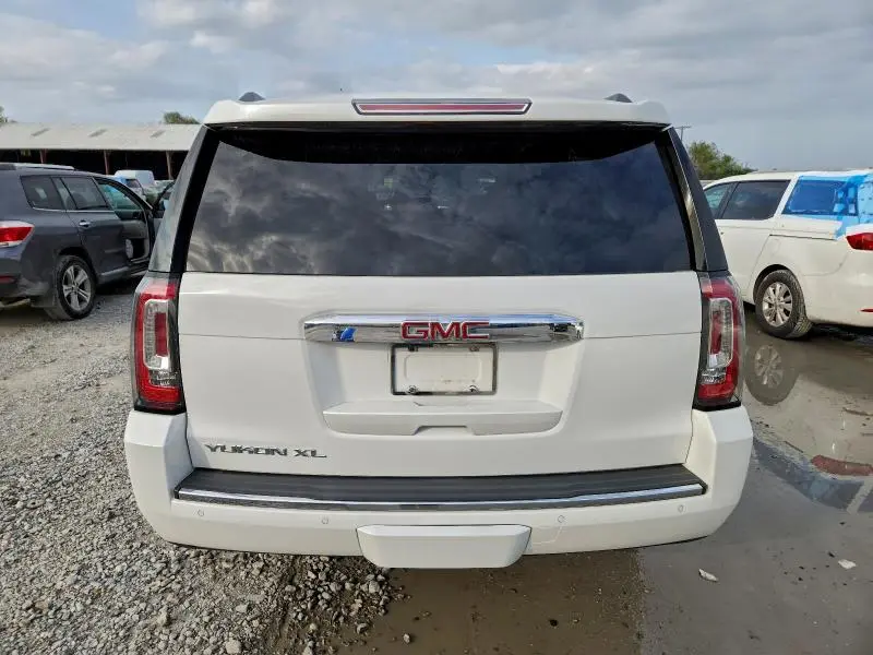 2019 GMC YUKON XL DENALI  