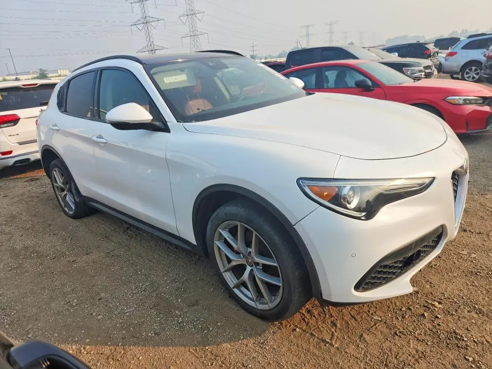 2018 ALFA ROMEO STELVIO SPORT  
