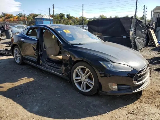 2015 TESLA MODEL S 85D  