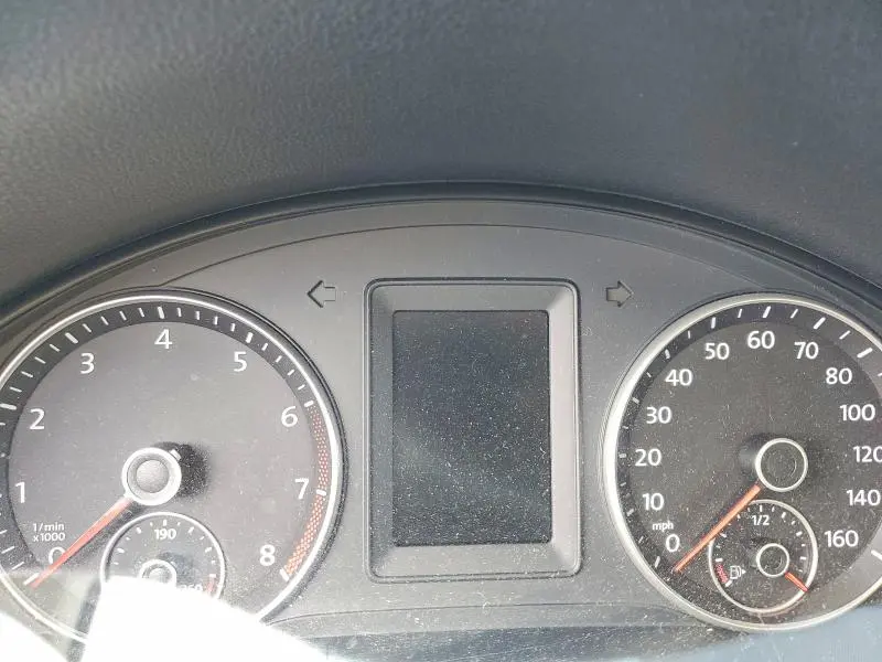 2010 VOLKSWAGEN JETTA LIMITED  