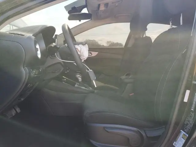2024 KIA FORTE LX  