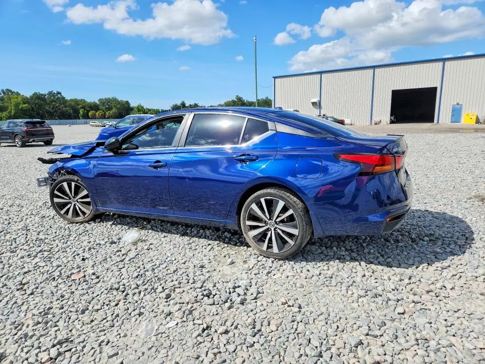 2019 NISSAN ALTIMA SR  