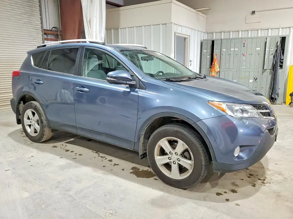 2014 TOYOTA RAV4 XLE  