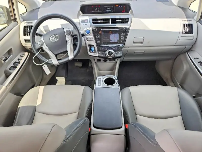 2017 TOYOTA PRIUS V FOUR  