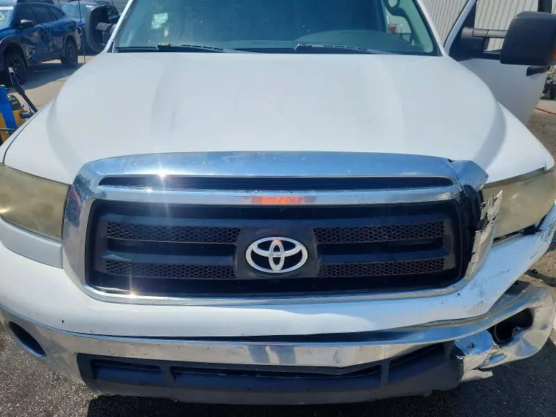 2011 TOYOTA TUNDRA DOUBLE CAB SR5  