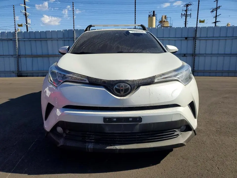 2018 TOYOTA C-HR XLE PREMIUM  