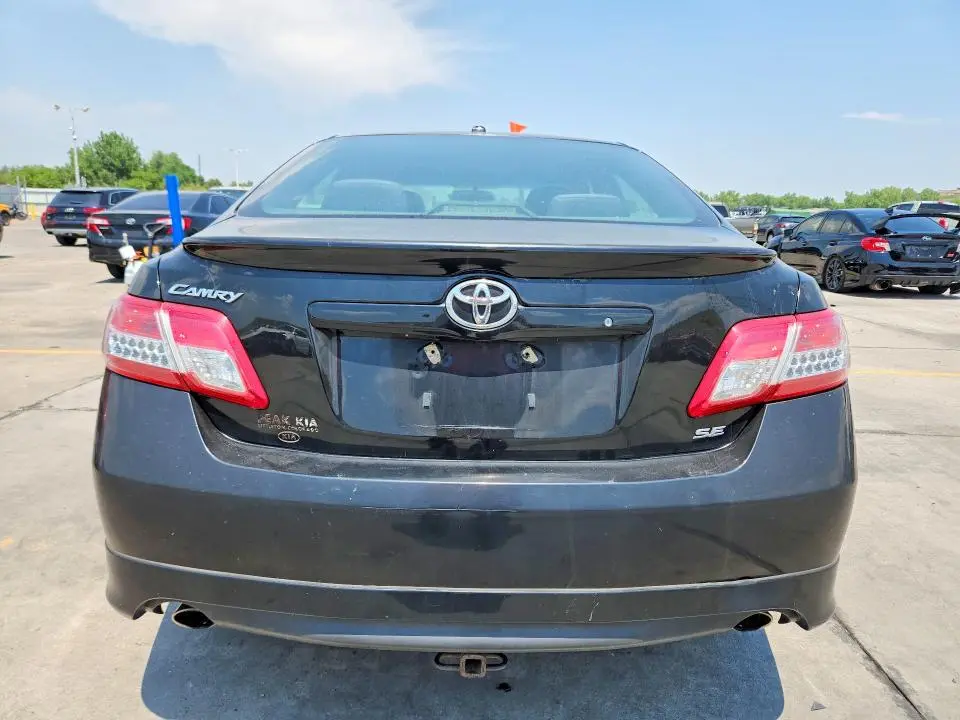 2010 TOYOTA CAMRY BASE  