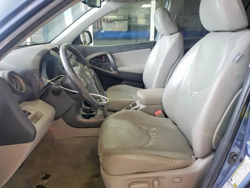 2010 TOYOTA RAV4 LIMITED  