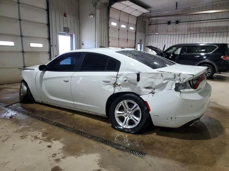 2022 DODGE CHARGER SXT  