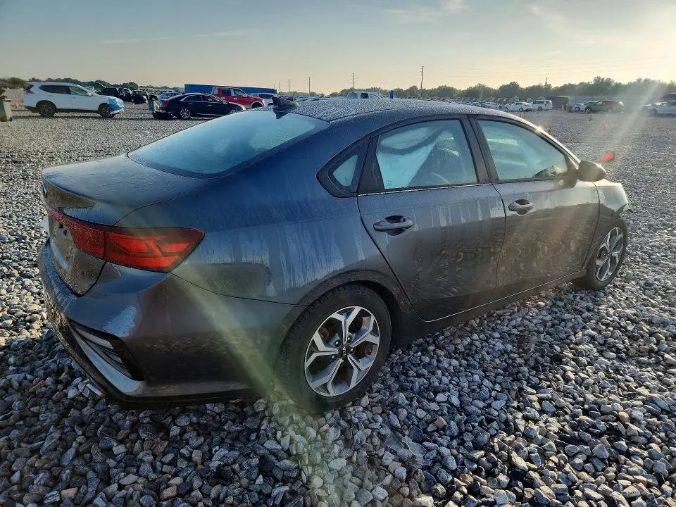 2019 KIA FORTE LXS  