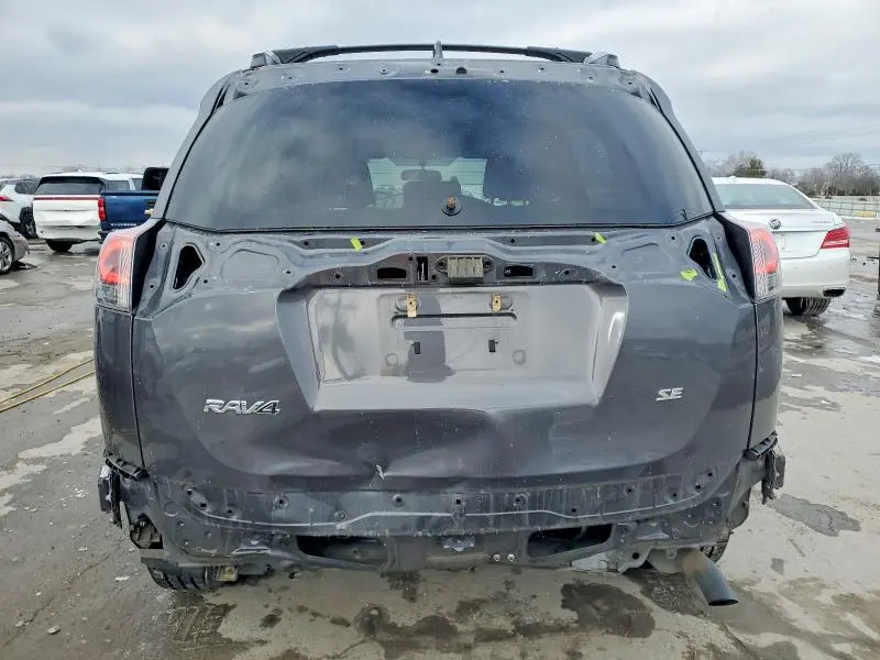2016 TOYOTA RAV4 SE  