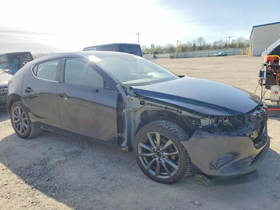 2019 MAZDA 3   