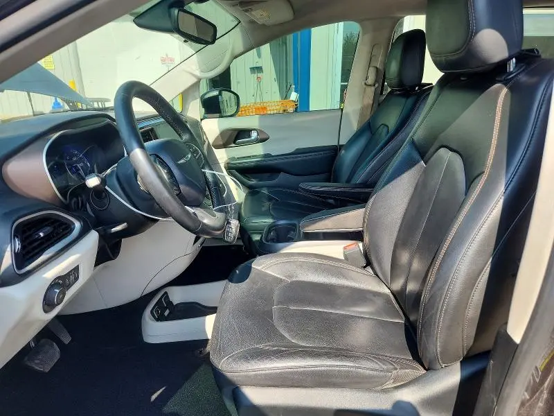 2017 CHRYSLER PACIFICA TOURING L  