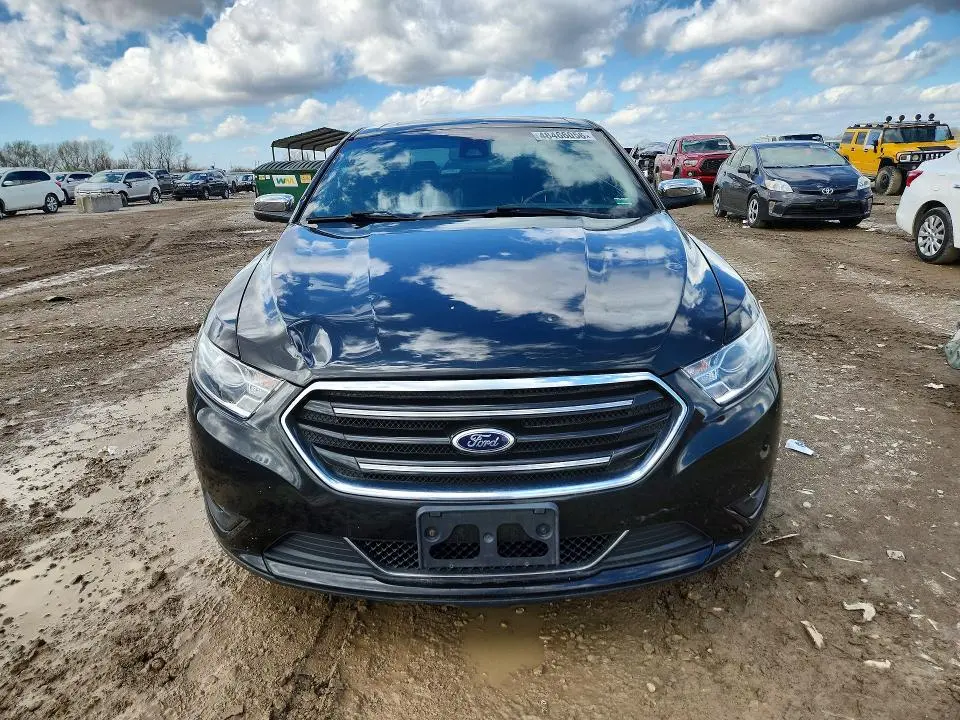 2015 FORD TAURUS LIMITED  