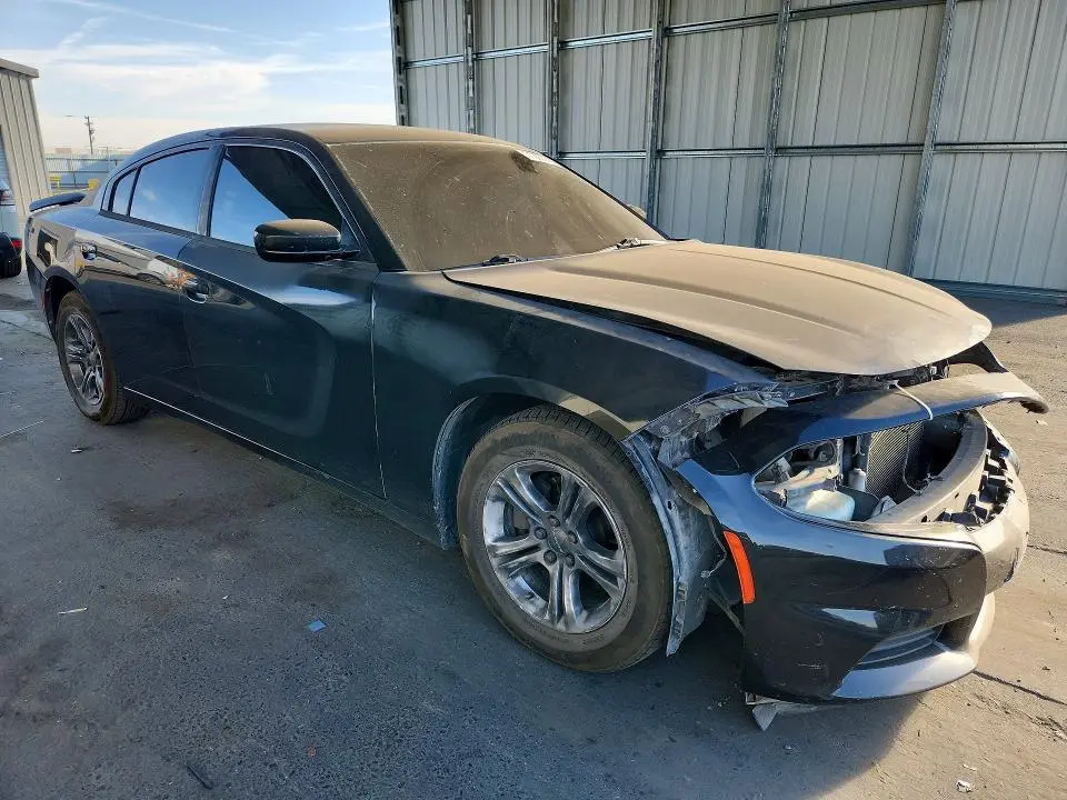 2015 DODGE CHARGER SE  