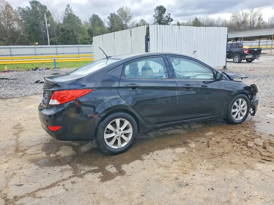 2013 HYUNDAI ACCENT GLS  
