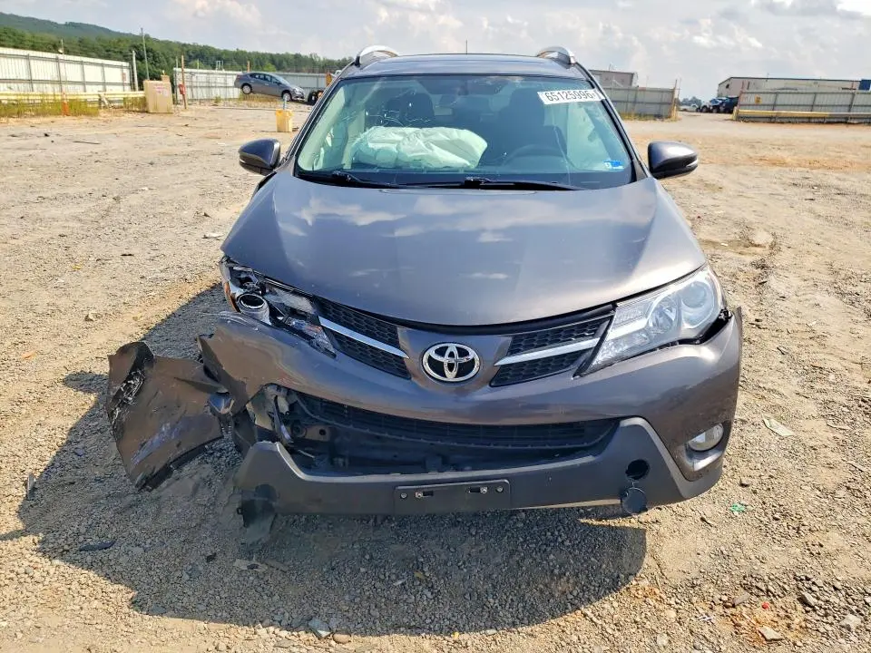2014 TOYOTA RAV4 XLE  