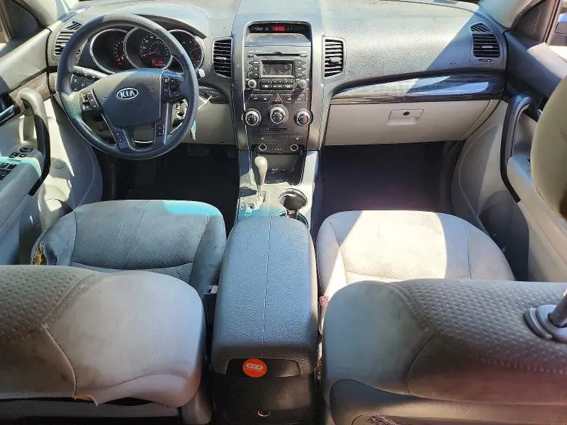 2012 KIA SORENTO LX  