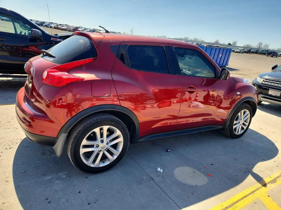 2011 NISSAN JUKE S  