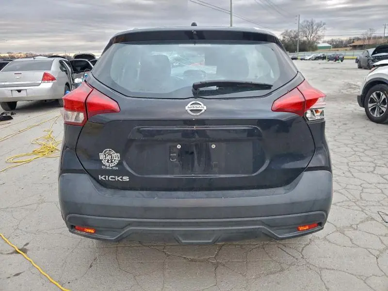 2019 NISSAN KICKS S  