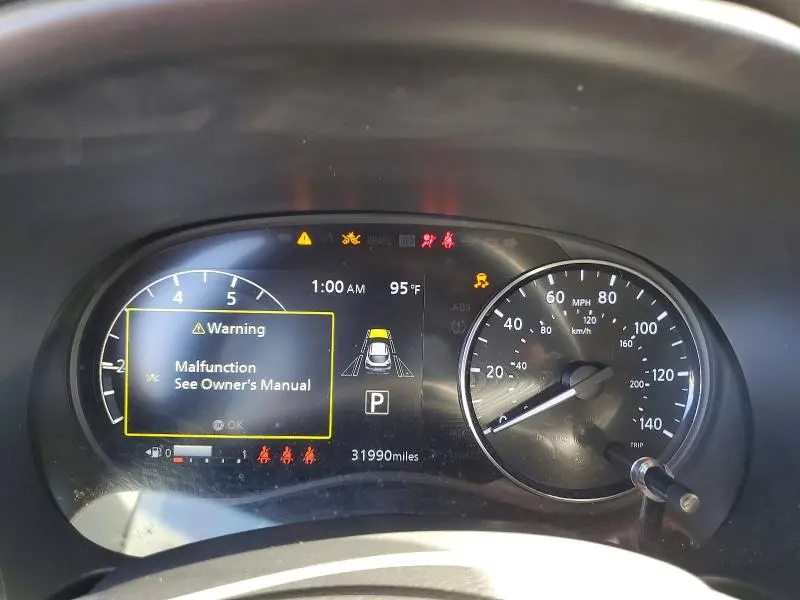2022 NISSAN KICKS SV  