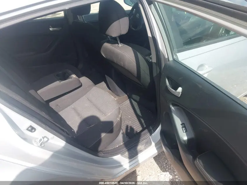 2017 KIA FORTE LX