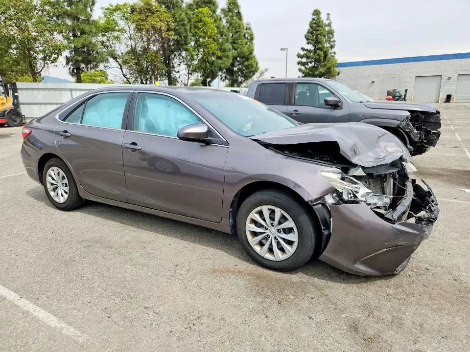 2015 TOYOTA CAMRY LE  