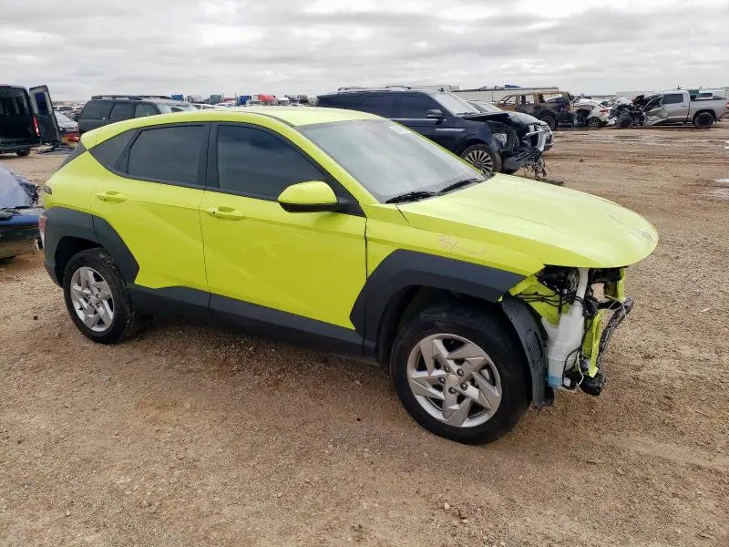 2024 HYUNDAI KONA SE  