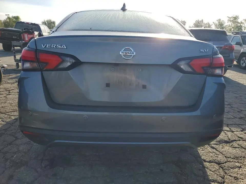 2020 NISSAN VERSA SV  