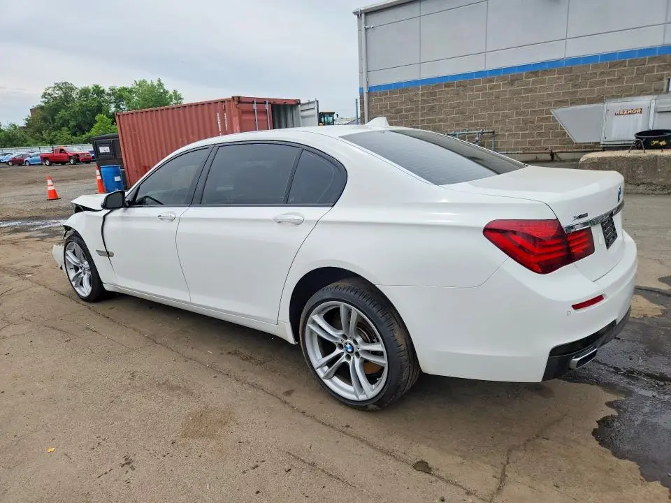 2014 BMW 750 LXI  
