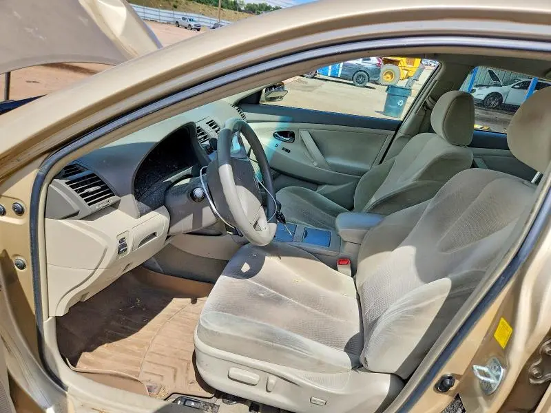 2011 TOYOTA CAMRY LE  