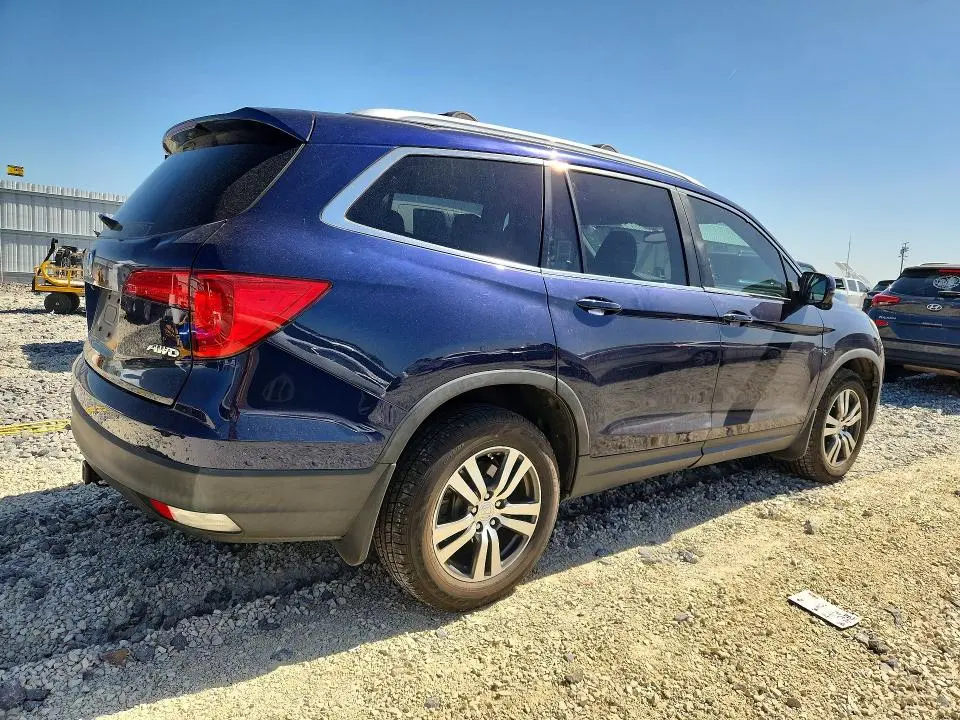 2017 HONDA PILOT EXLN  