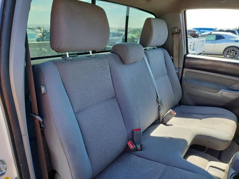 2011 TOYOTA TACOMA BASE  