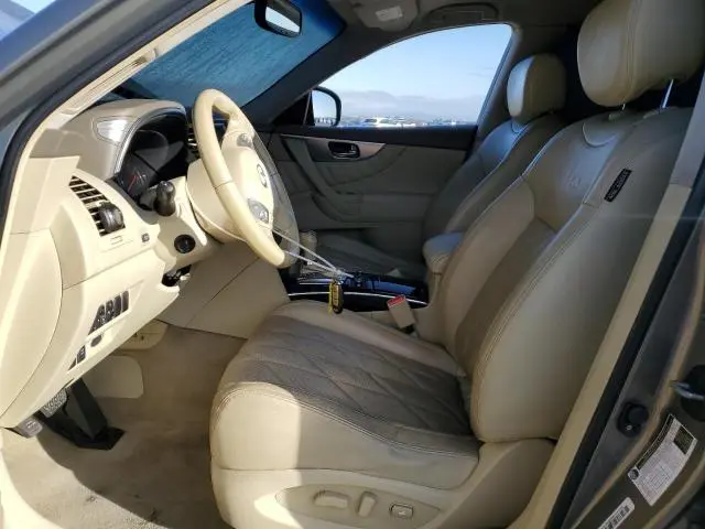 2010 INFINITI FX35