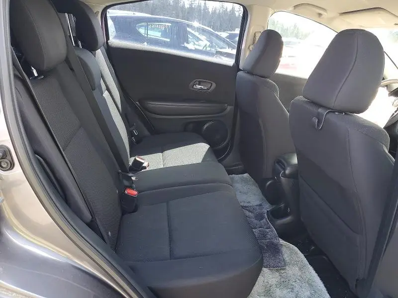 2017 HONDA HR-V LX  