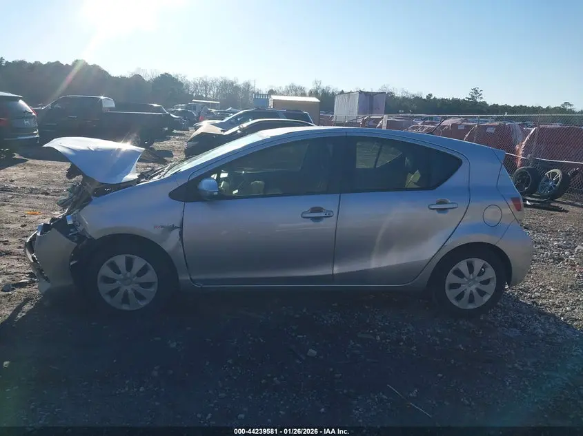 2013 TOYOTA PRIUS C TWO