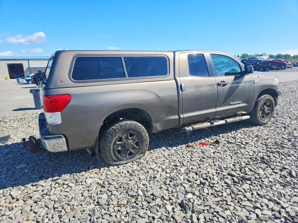 2013 TOYOTA TUNDRA DOUBLE CAB SR5  