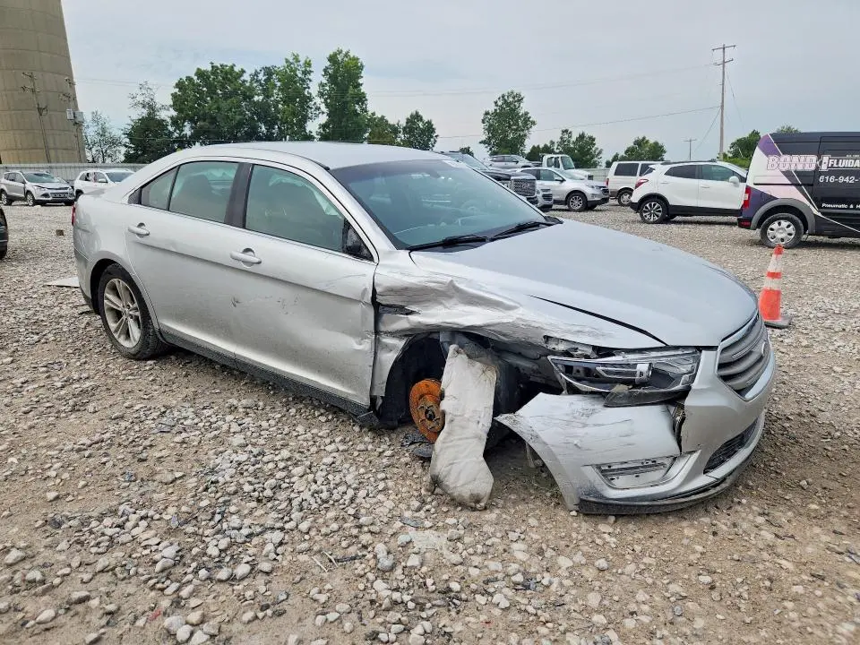 2014 FORD TAURUS SEL  