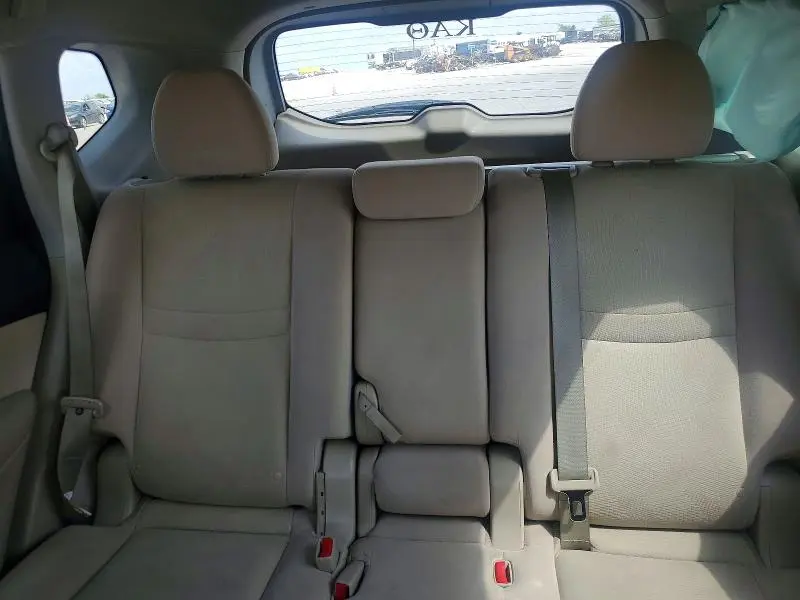 2015 NISSAN ROGUE SV  