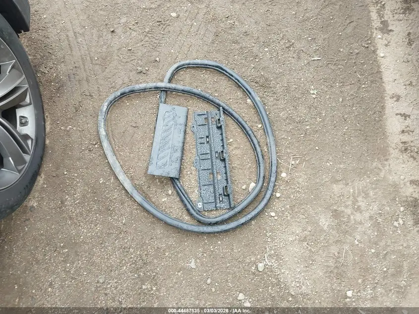 2024 CHEVROLET SILVERADO 1500 4WD  SHORT BED LT